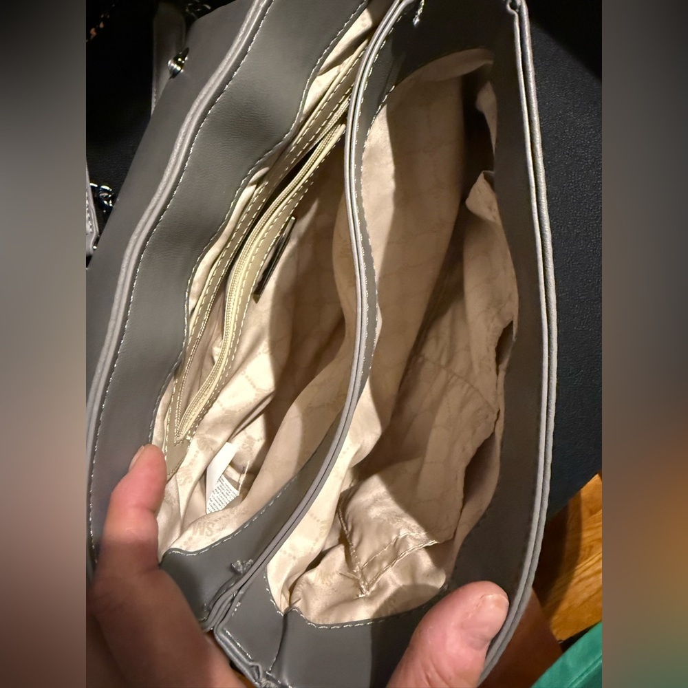 Steve Madden Gray Crossbody Bag with Minimalist Design - Picture 6 of 6